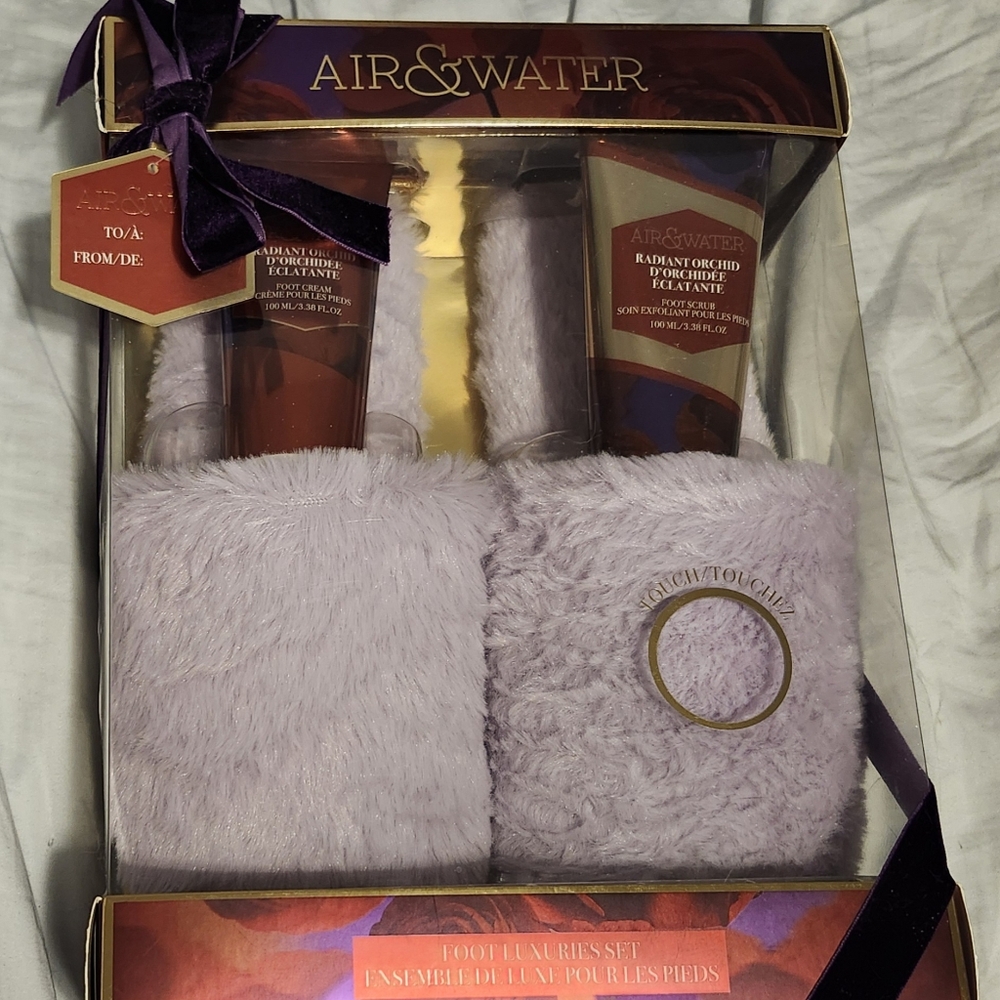 NWT - Air & Body Foot Care Set